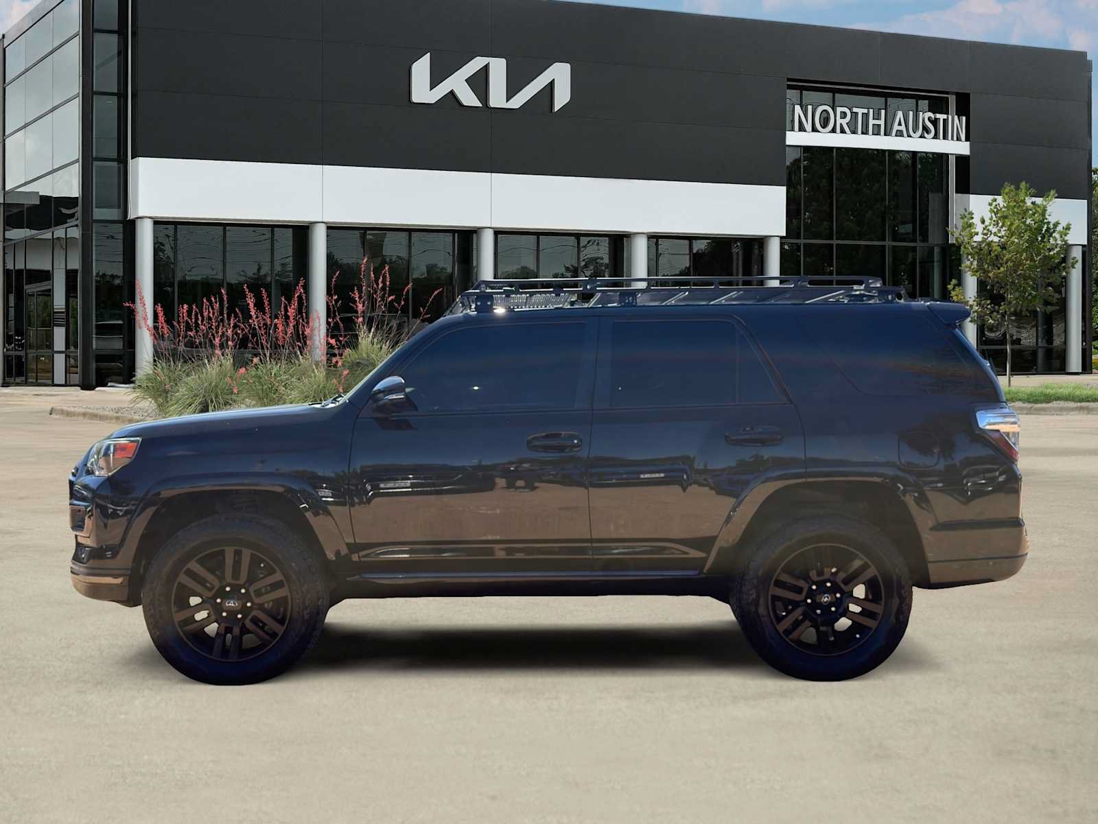 Used 2019 Toyota 4Runner Limited AWD/4WD image 6