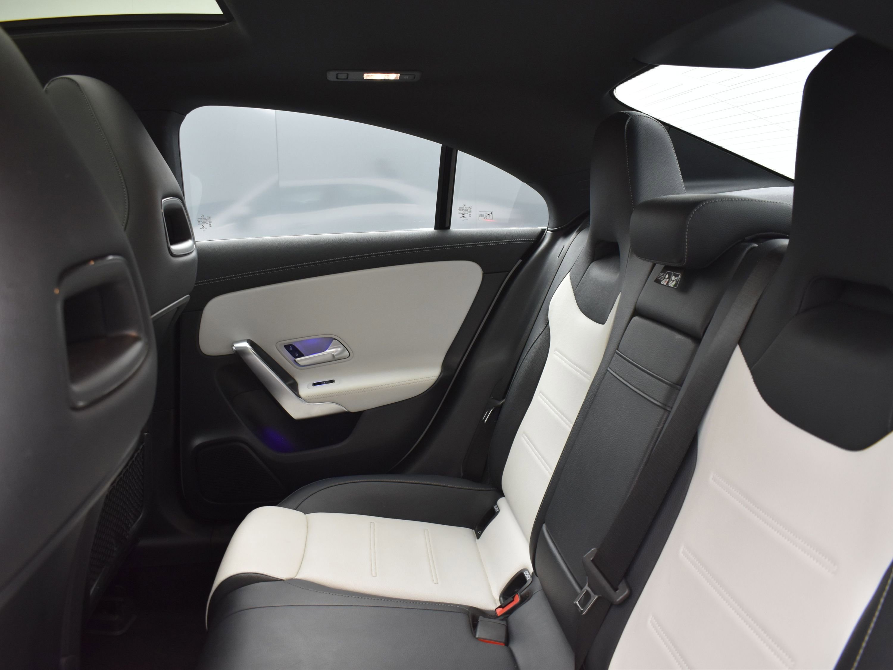 Used 2022 Mercedes-Benz CLA 250 4MATIC w/ AMG Line image 8