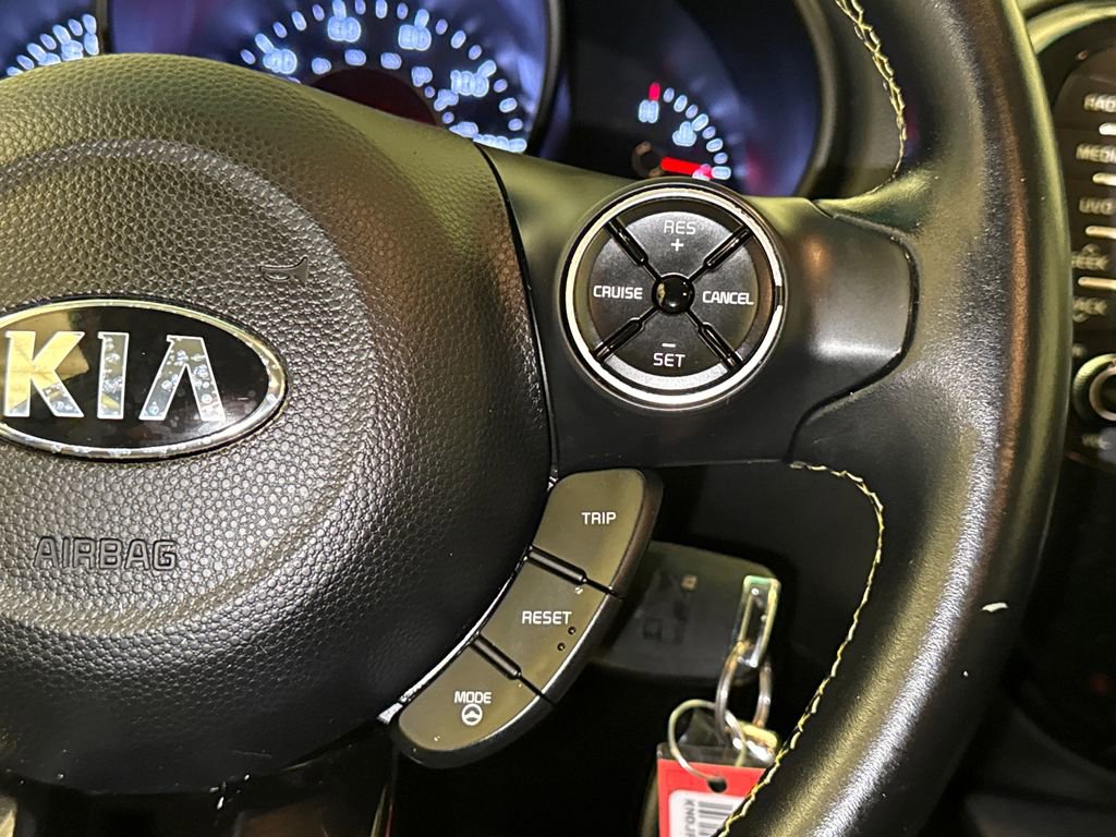 Used 2016 Kia Soul + w/ Audio Package FWD image 28