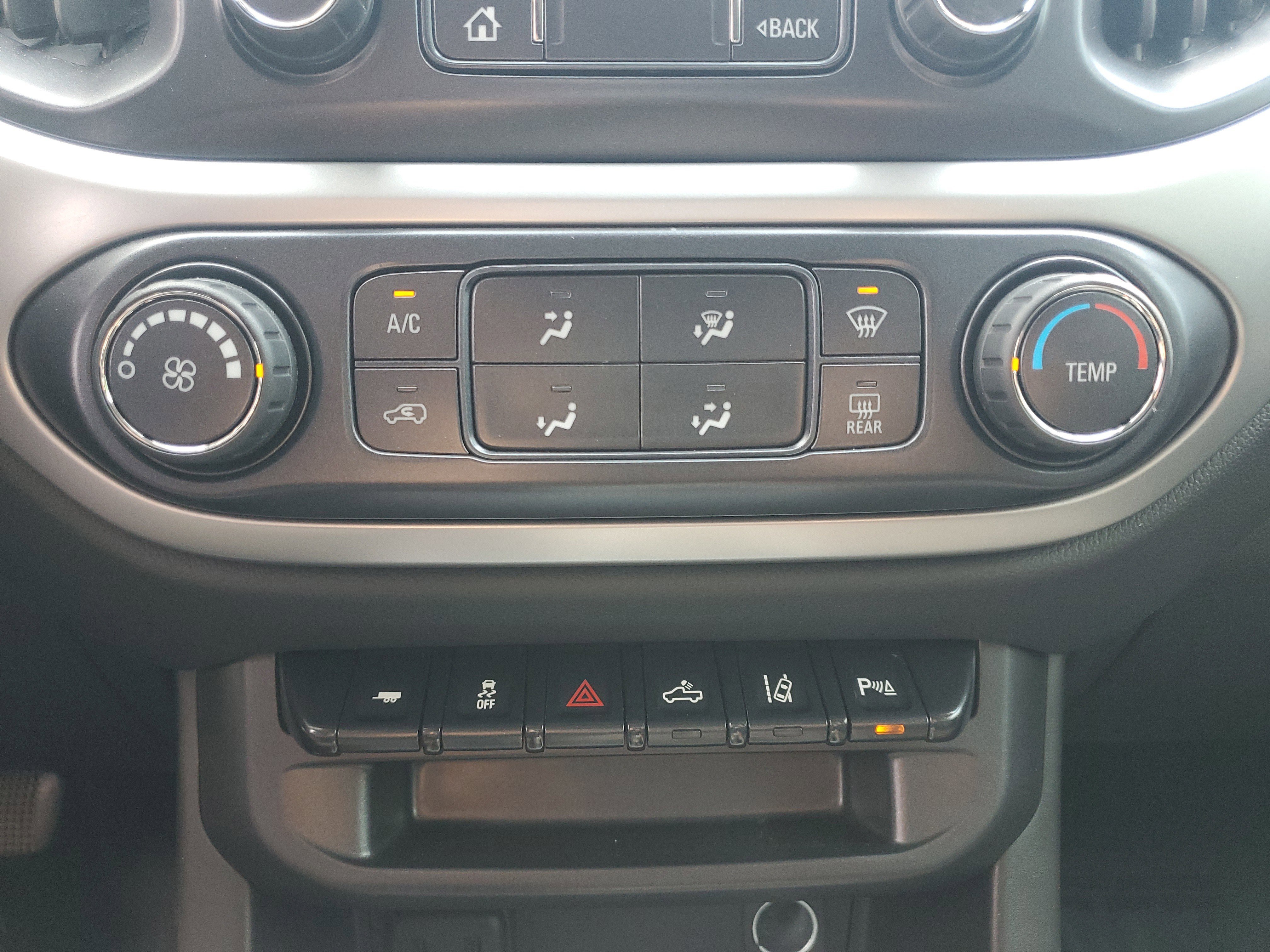 Used 2021 Chevrolet Colorado LT w/ Safety Package RWD image 28