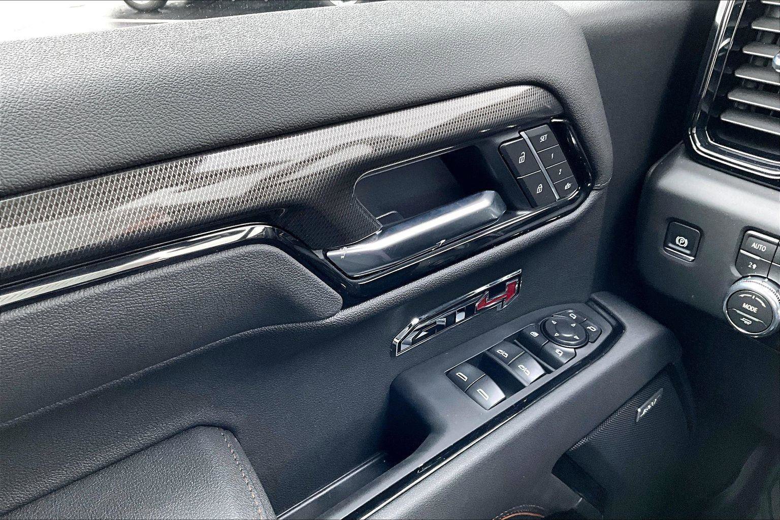 New 2026 GMC Sierra 1500 AT4 w/ Technology Package image 19