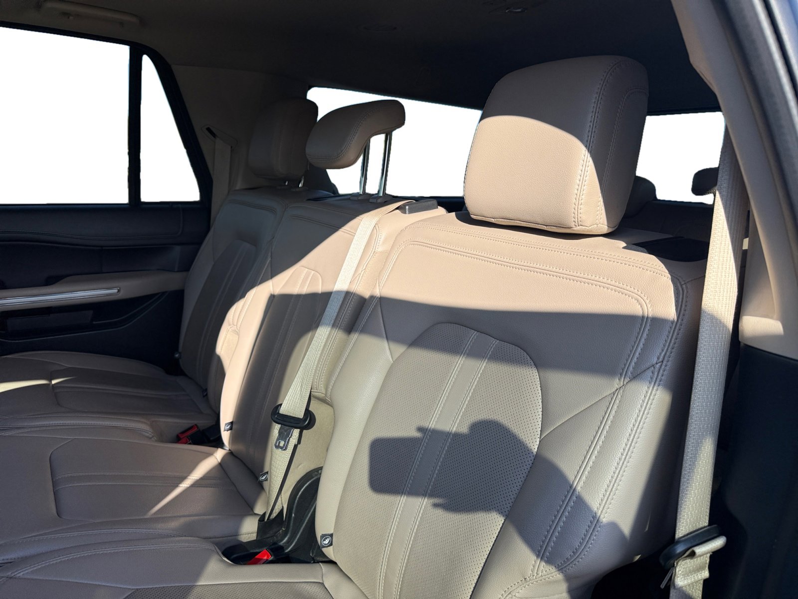 Used 2023 Ford Expedition Max Limited image 16