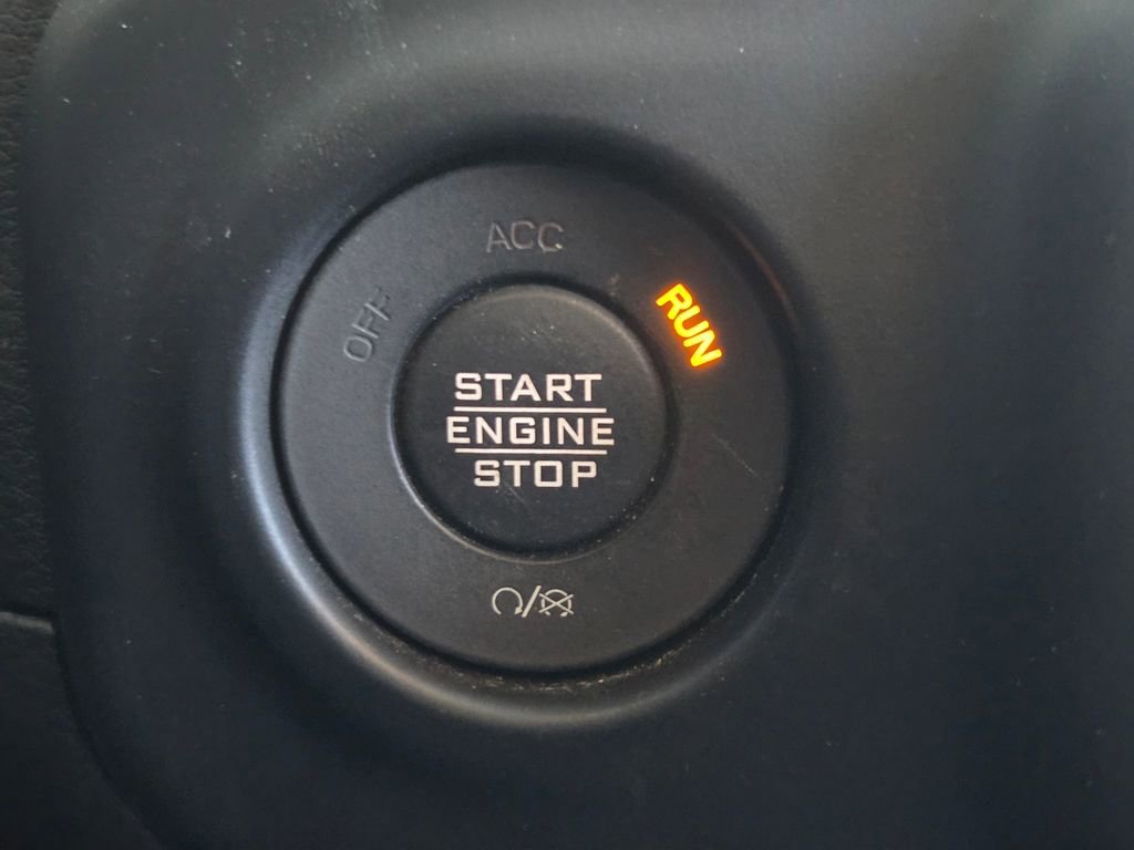 Used 2023 Jeep Wrangler Unlimited Sahara w/ LED Lighting Group AWD/4WD image 9