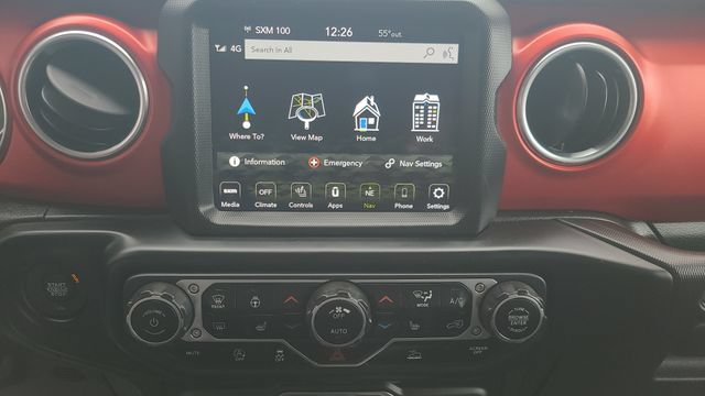 Used 2021 Jeep Wrangler Unlimited Rubicon w/ Dual Top Group AWD/4WD image 18