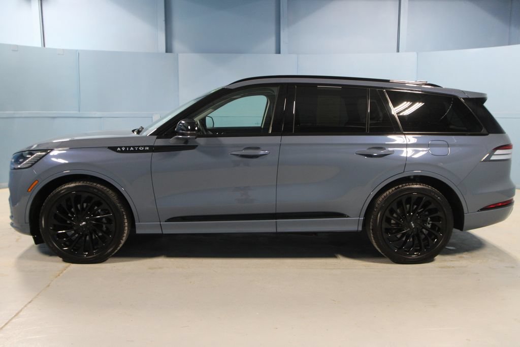 Used 2026 Lincoln Aviator Reserve AWD/4WD image 37