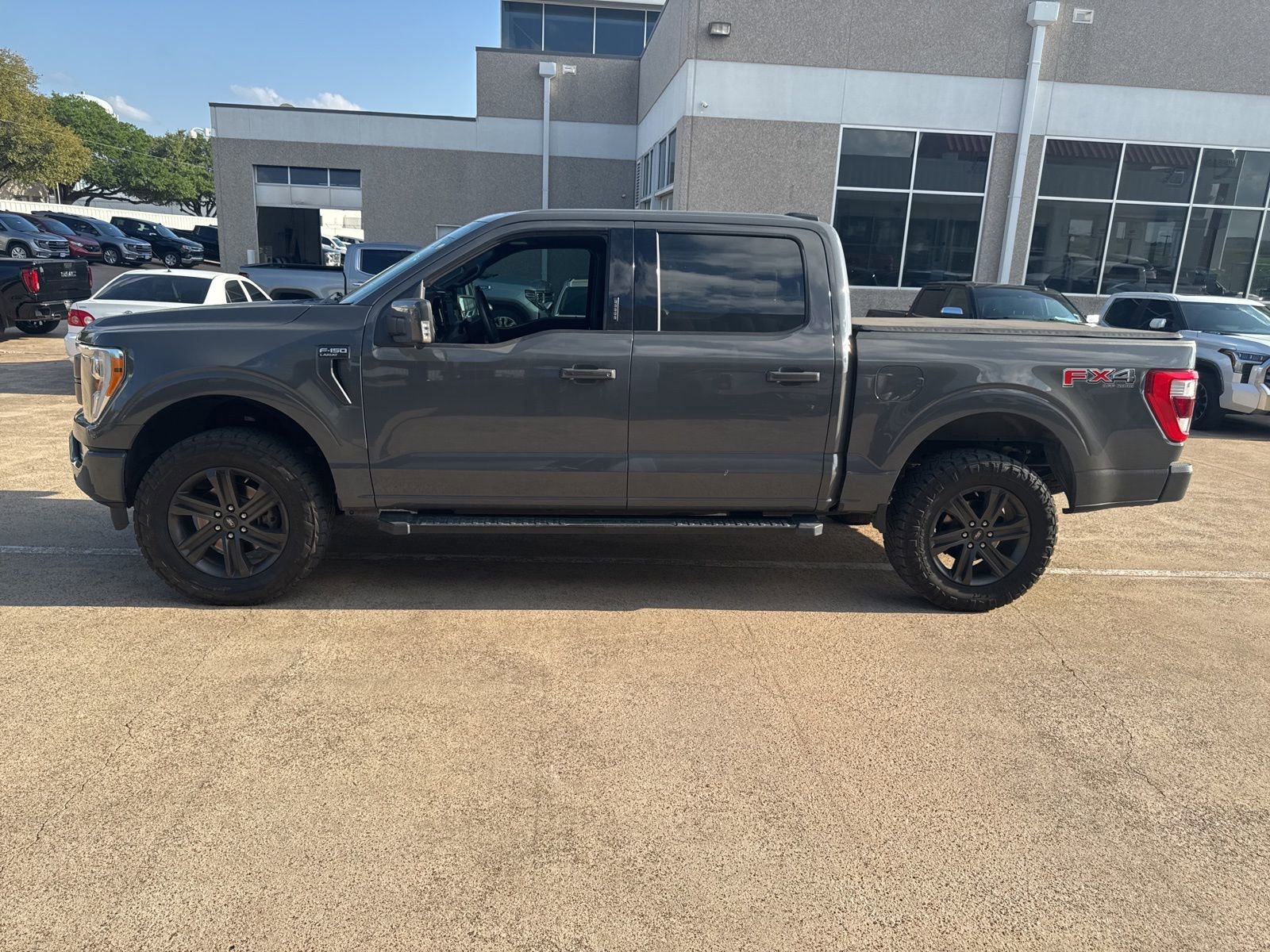 Used 2021 Ford F150 Lariat image 2