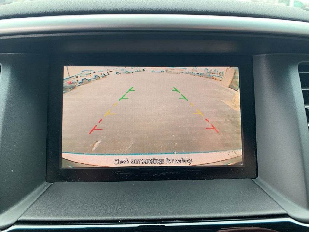 Used 2016 Nissan Pathfinder SV image 25