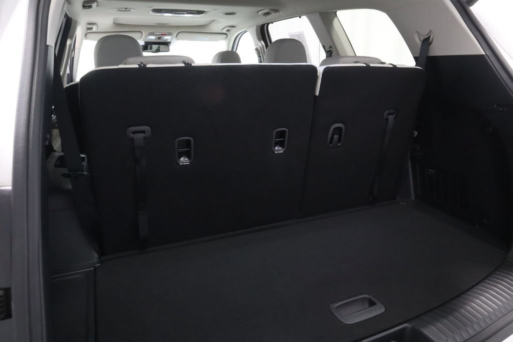Used 2024 Kia Telluride EX w/ EX Captain's Chair Package AWD/4WD image 18