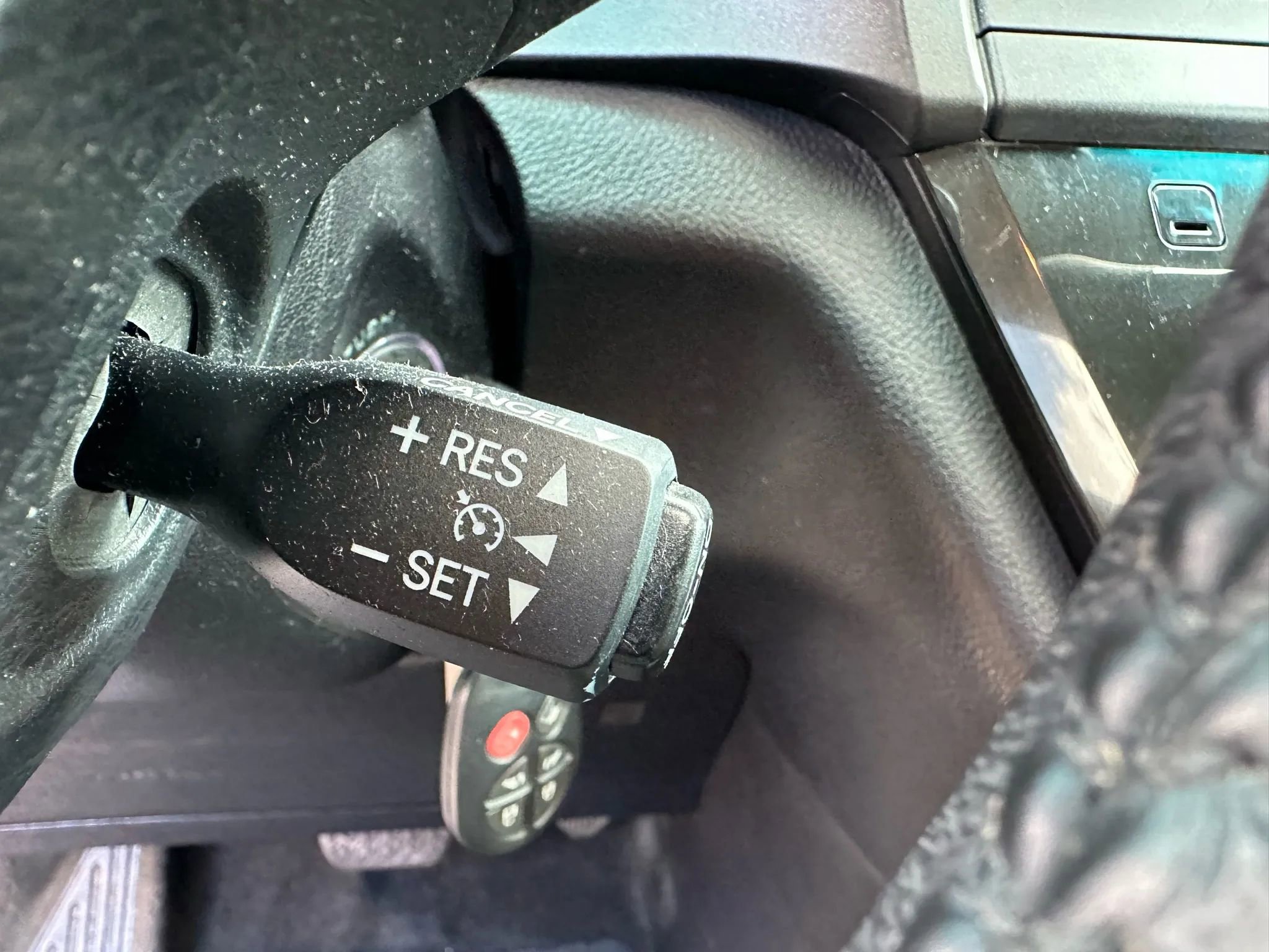Used 2017 Toyota Sienna SE image 31