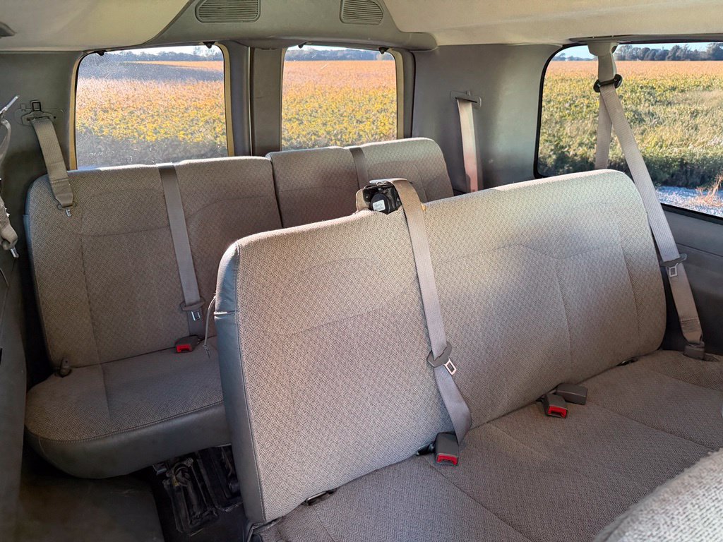Used 2017 Chevrolet Express 3500 LT w/ LT Preferred Equipment Group RWD image 17