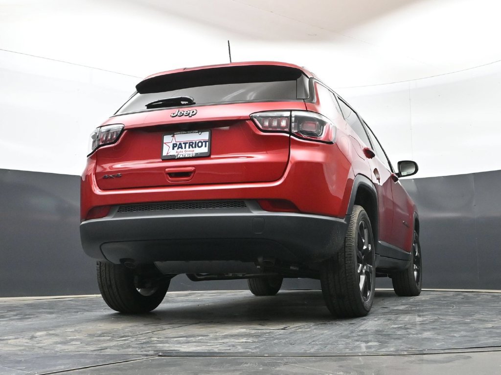 New 2026 Jeep Compass Latitude AWD/4WD image 43