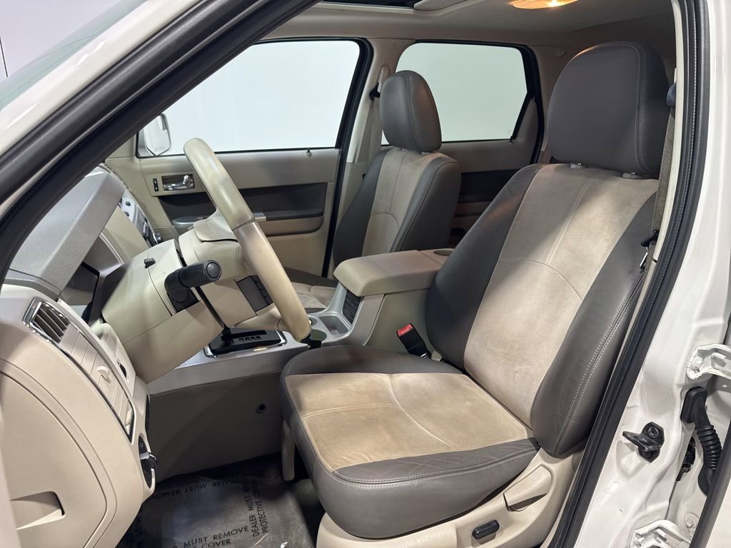 Used 2010 Mercury Mariner Premier FWD image 23