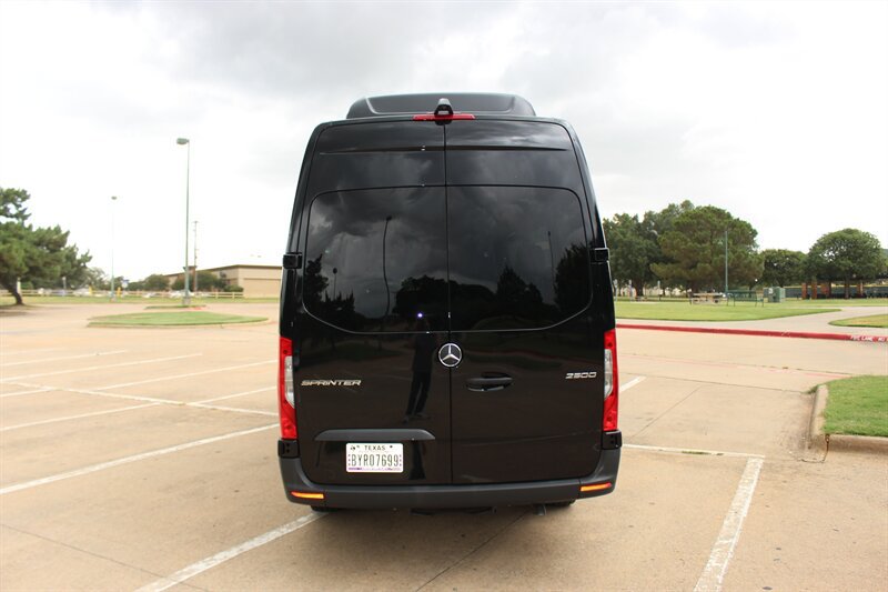 Used 2026 Mercedes-Benz Sprinter 2500 image 4