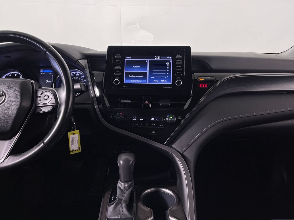 Used 2024 Toyota Camry SE FWD image 15