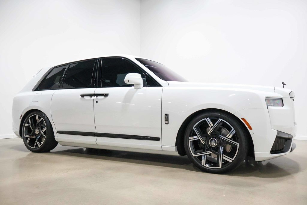 Used 2025 Rolls-Royce Cullinan Black Badge AWD/4WD image 80