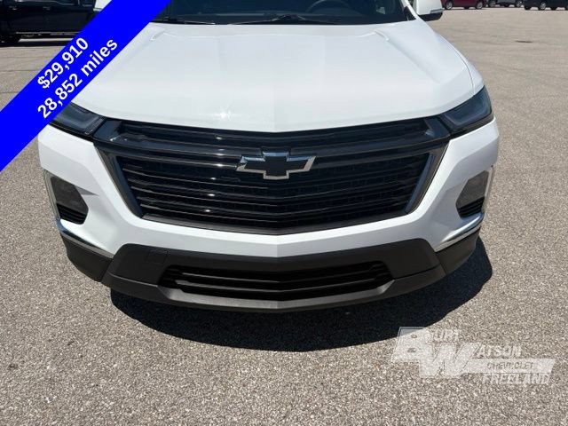 Used 2023 Chevrolet Traverse LT FWD image 9