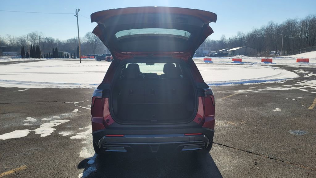 New 2026 Chevrolet Equinox ACTIV w/ Convenience Package III image 11