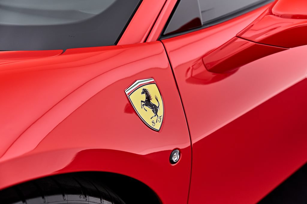 Used 2020 Ferrari F8 Tributo RWD image 29