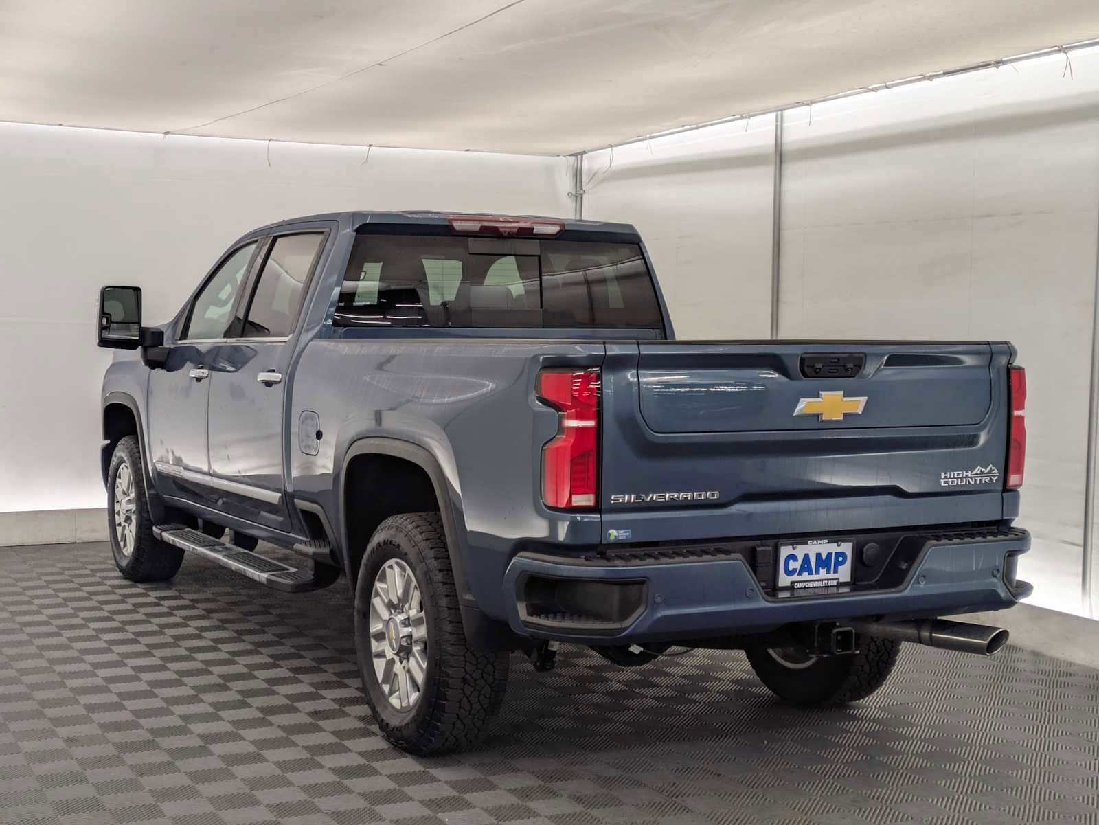 Used 2024 Chevrolet Silverado 3500 High Country w/ High Country Premium Package image 4