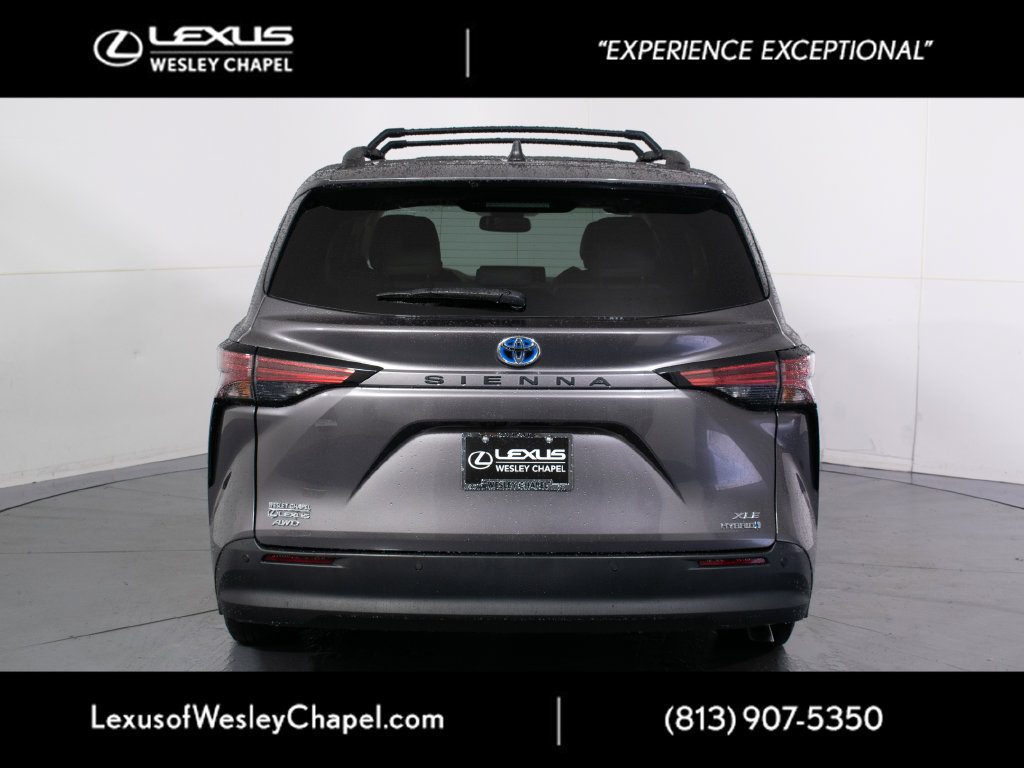 Used 2021 Toyota Sienna XLE w/ XLE Plus Package AWD/4WD image 5