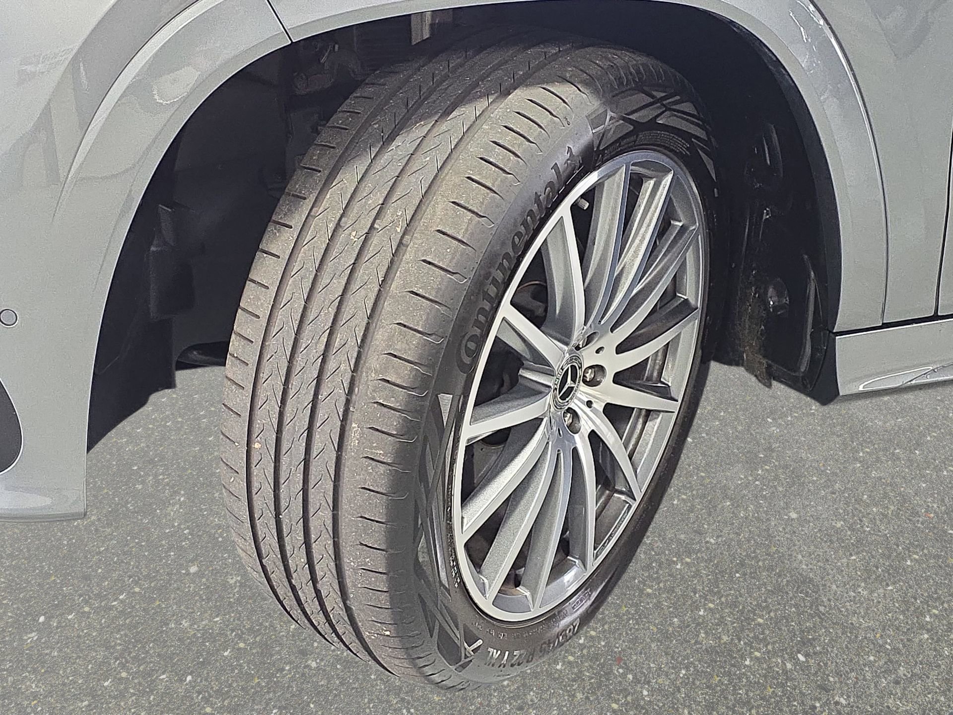 Certified 2025 Mercedes-Benz GLS 450 4MATIC image 31