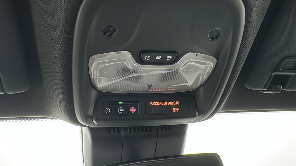 Used 2024 Chevrolet Colorado Trail Boss w/ Technology Package image 25