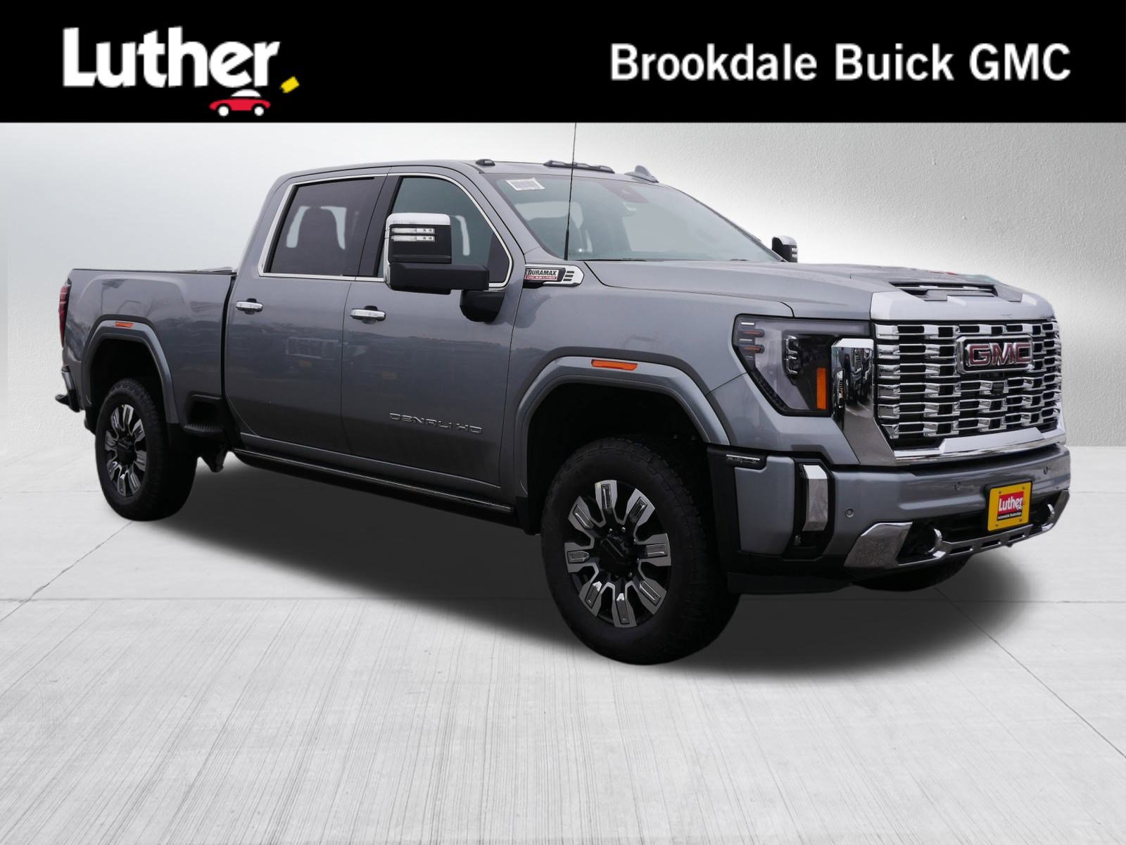 New 2026 GMC Sierra 3500 Denali w/ Denali Reserve Package AWD/4WD image 1
