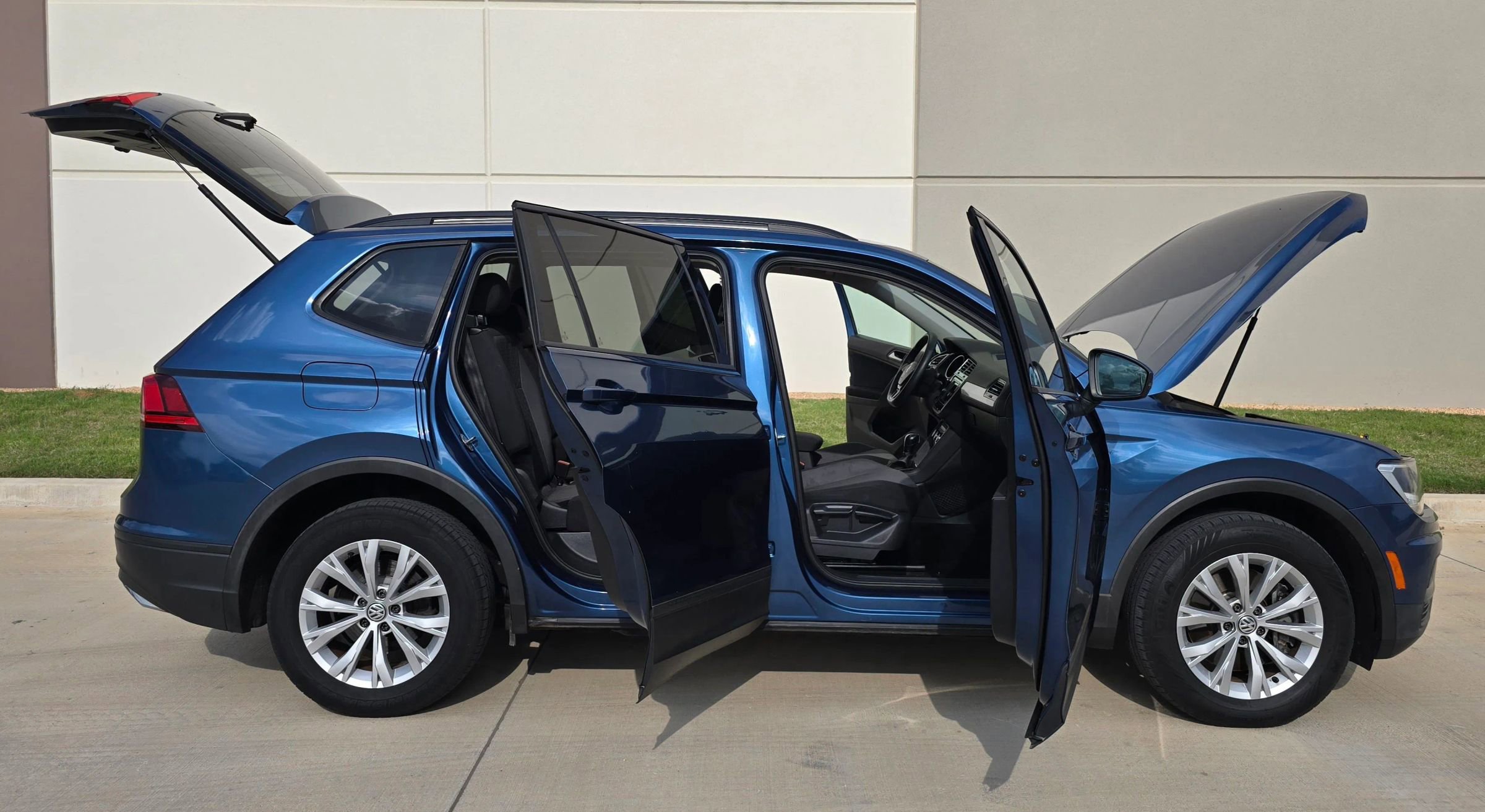 Used 2019 Volkswagen Tiguan S FWD image 13