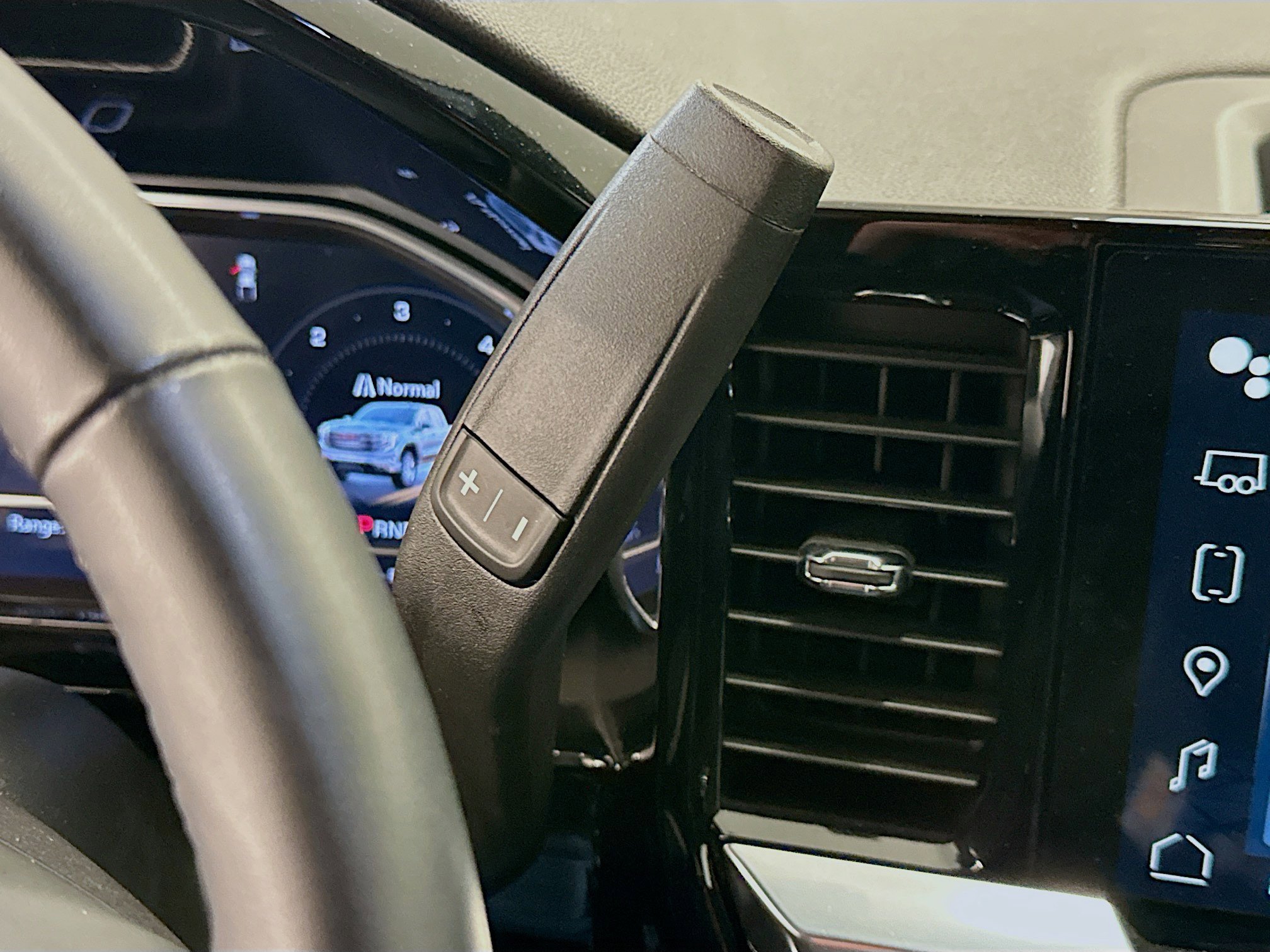 Used 2024 GMC Sierra 1500 Elevation image 25