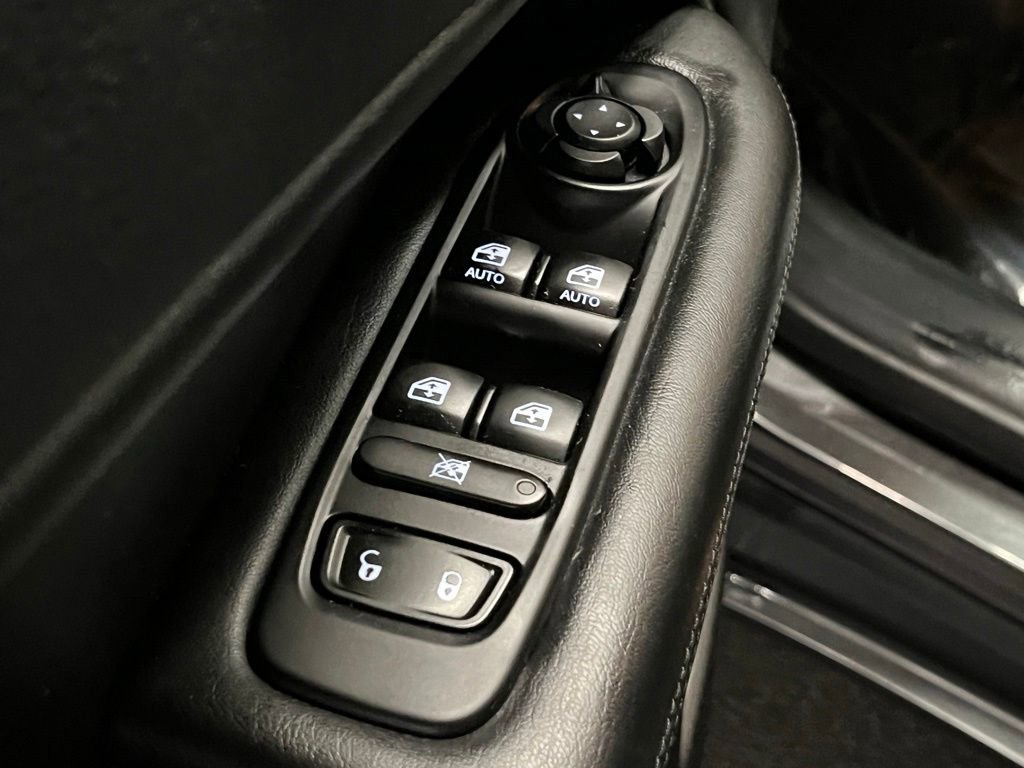 Used 2019 Jeep Compass Altitude image 14