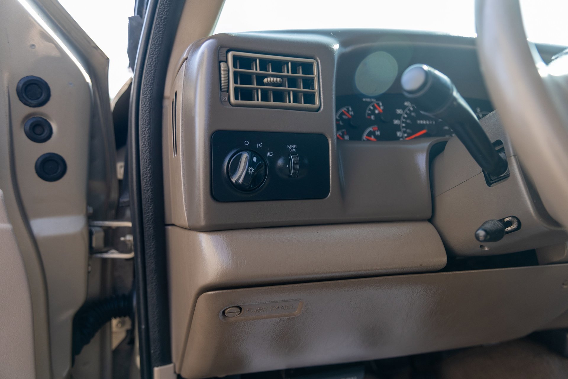 Used 2000 Ford F250 XL image 25