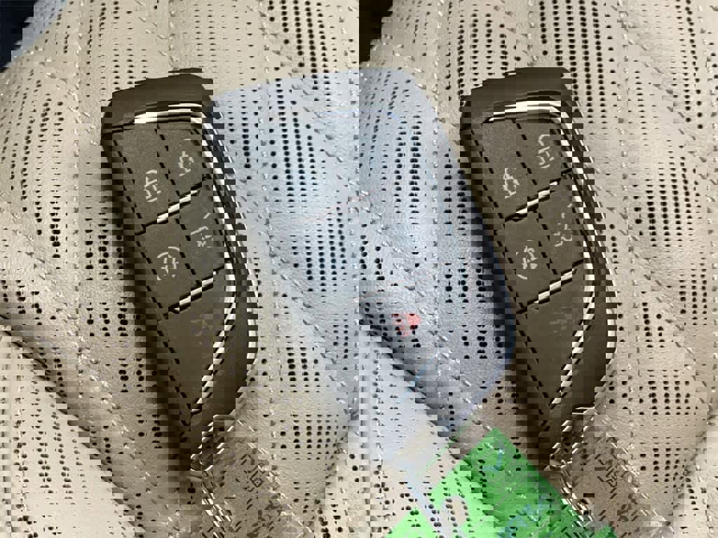 Certified 2025 Cadillac Lyriq Sport w/ Nappa Leather Package image 28