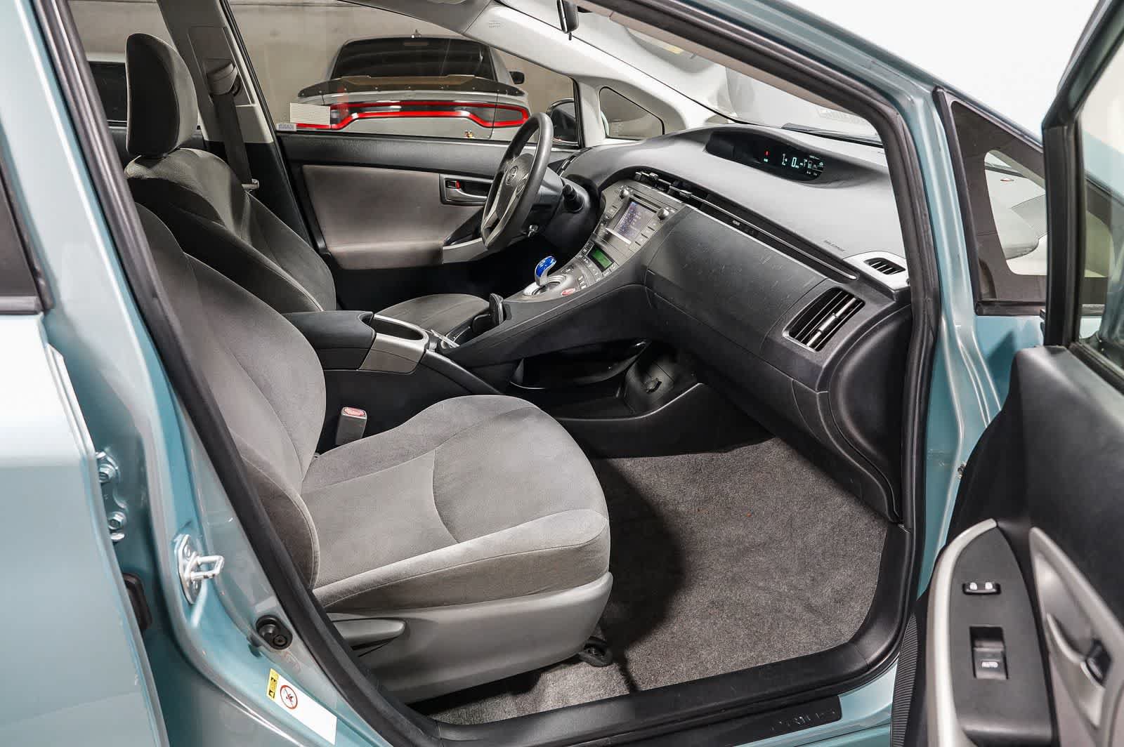 Used 2014 Toyota Prius Three FWD image 16