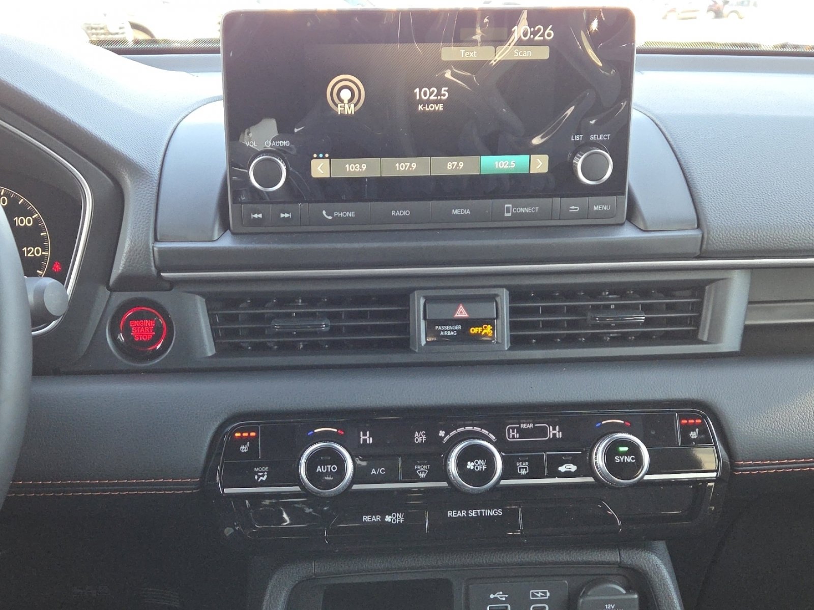 Used 2025 Honda Pilot Sport image 29