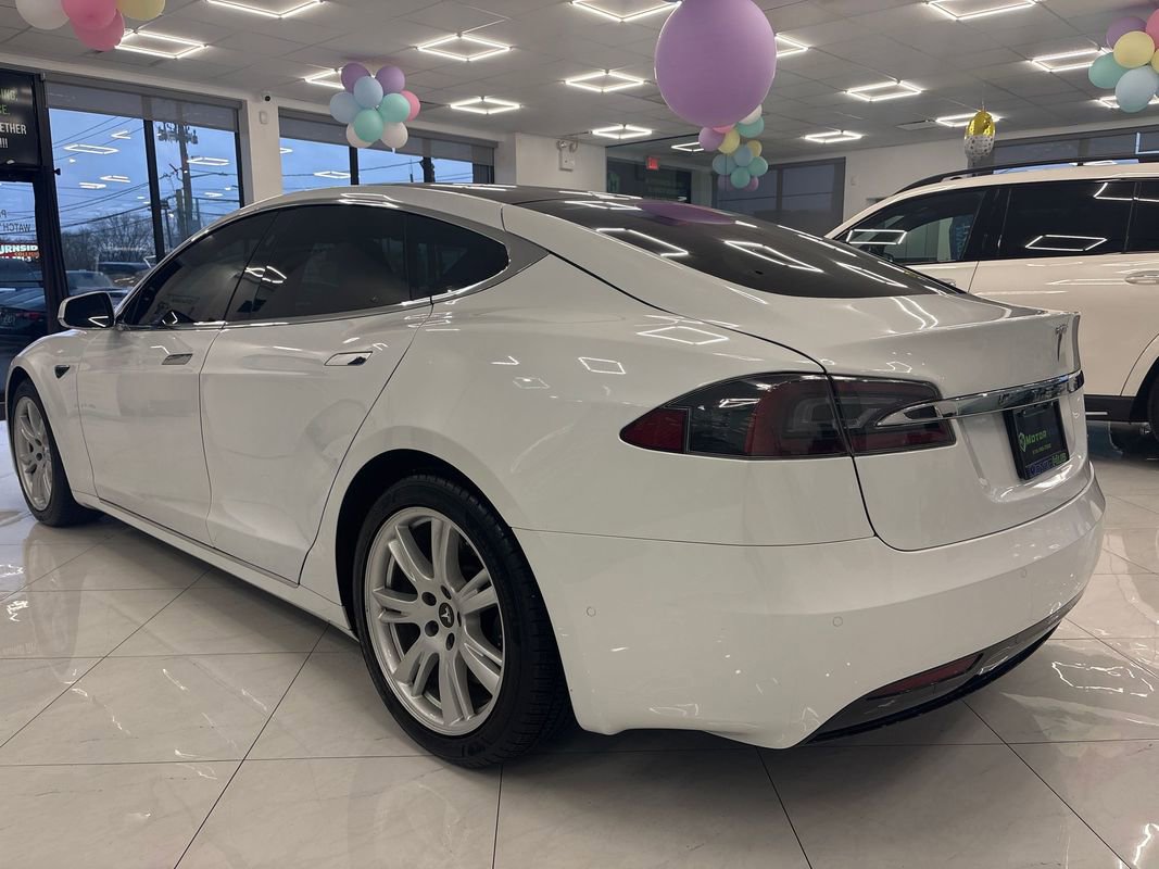 Used 2020 Tesla Model S Long Range Plus image 10