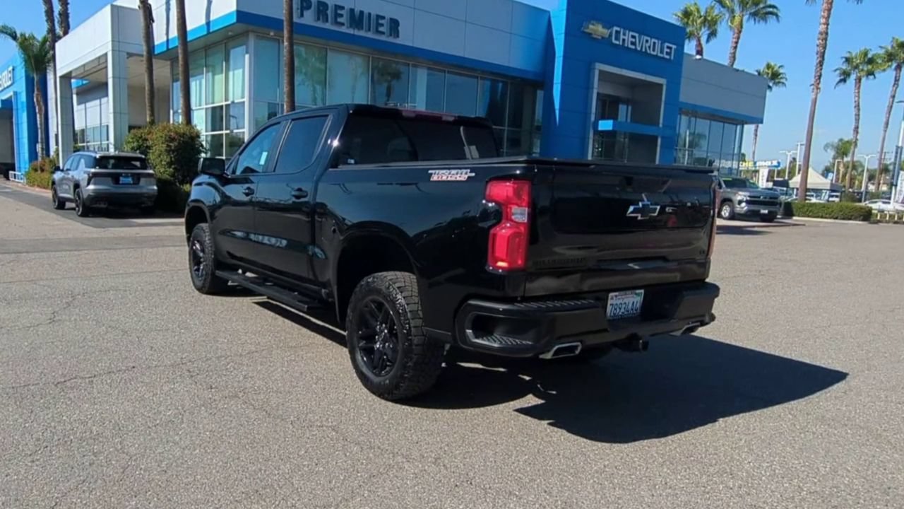 Used 2024 Chevrolet Silverado 1500 LT Trail Boss w/ Protection Package AWD/4WD image 6
