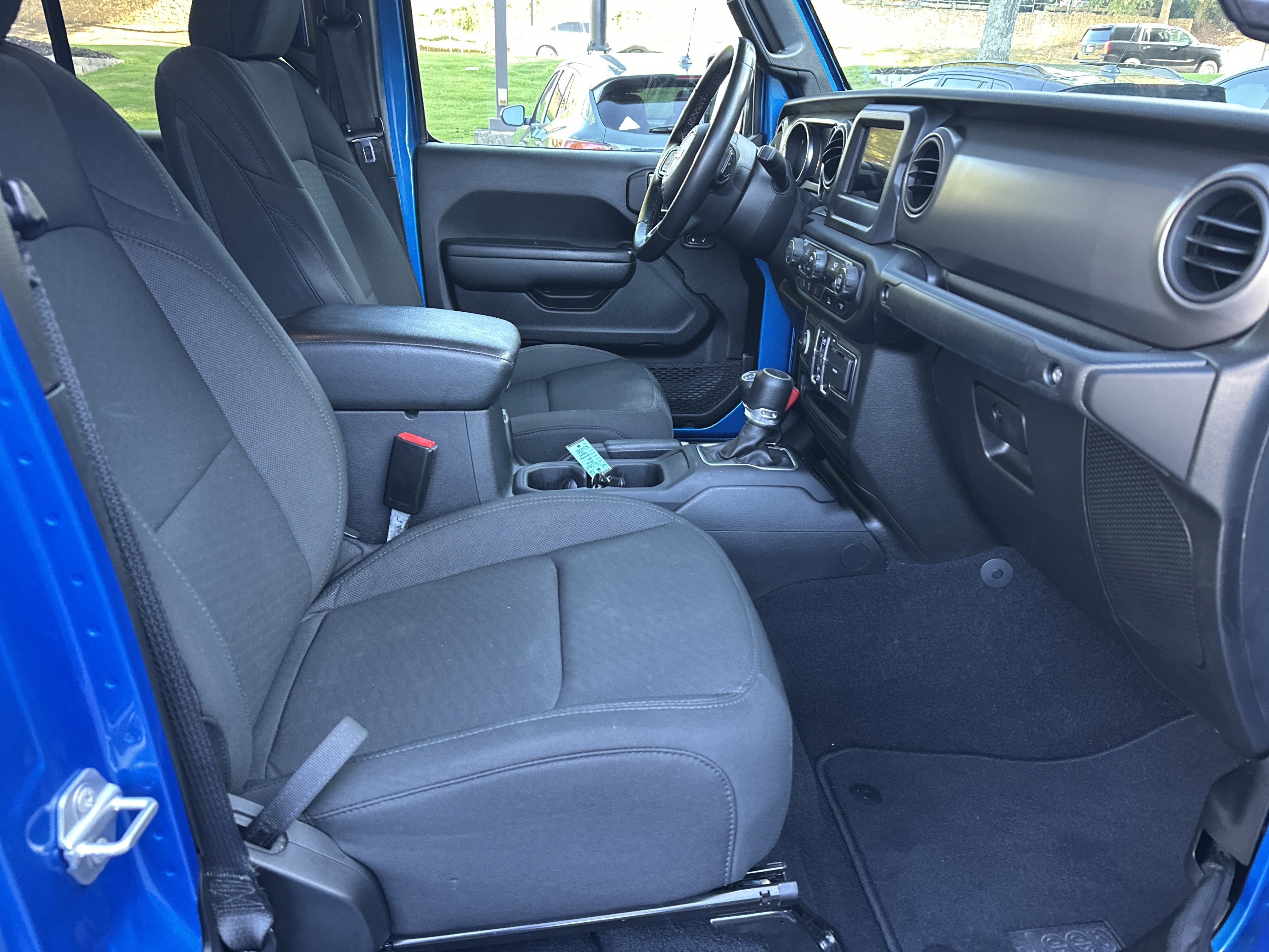 Used 2021 Jeep Gladiator Sport image 13