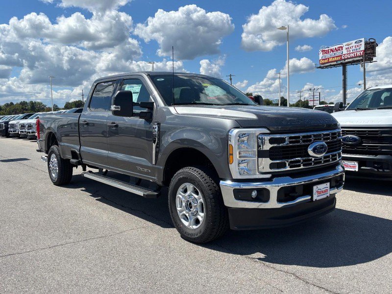 New 2026 Ford F250 XLT image 2