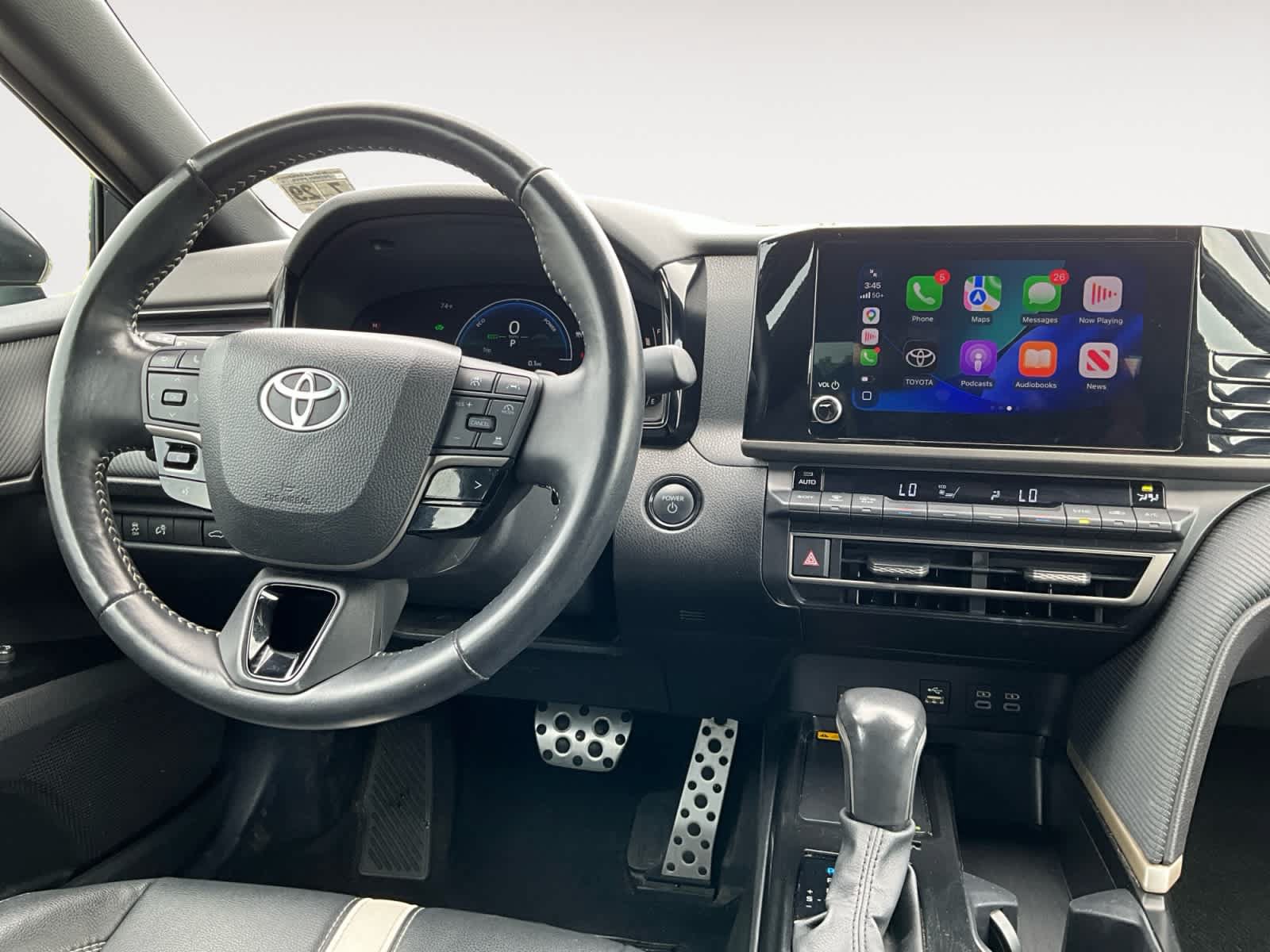 Used 2025 Toyota Camry SE FWD image 10