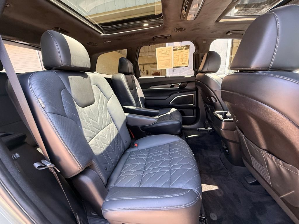 Certified 2025 Kia Telluride SX Prestige X-Line AWD/4WD image 39
