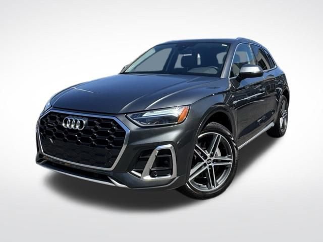 Certified 2023 Audi Q5 e Premium w/ Convenience Package AWD/4WD image 4
