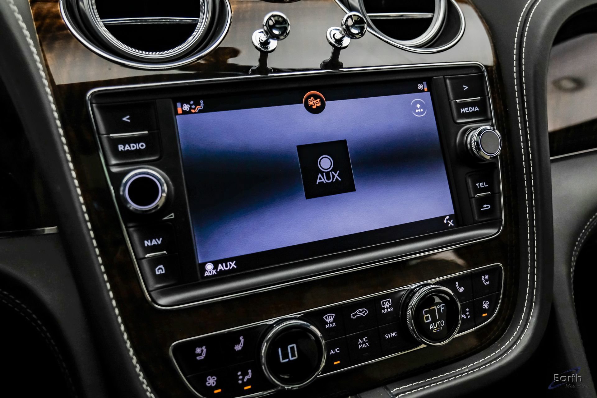 Used 2019 Bentley Bentayga image 71