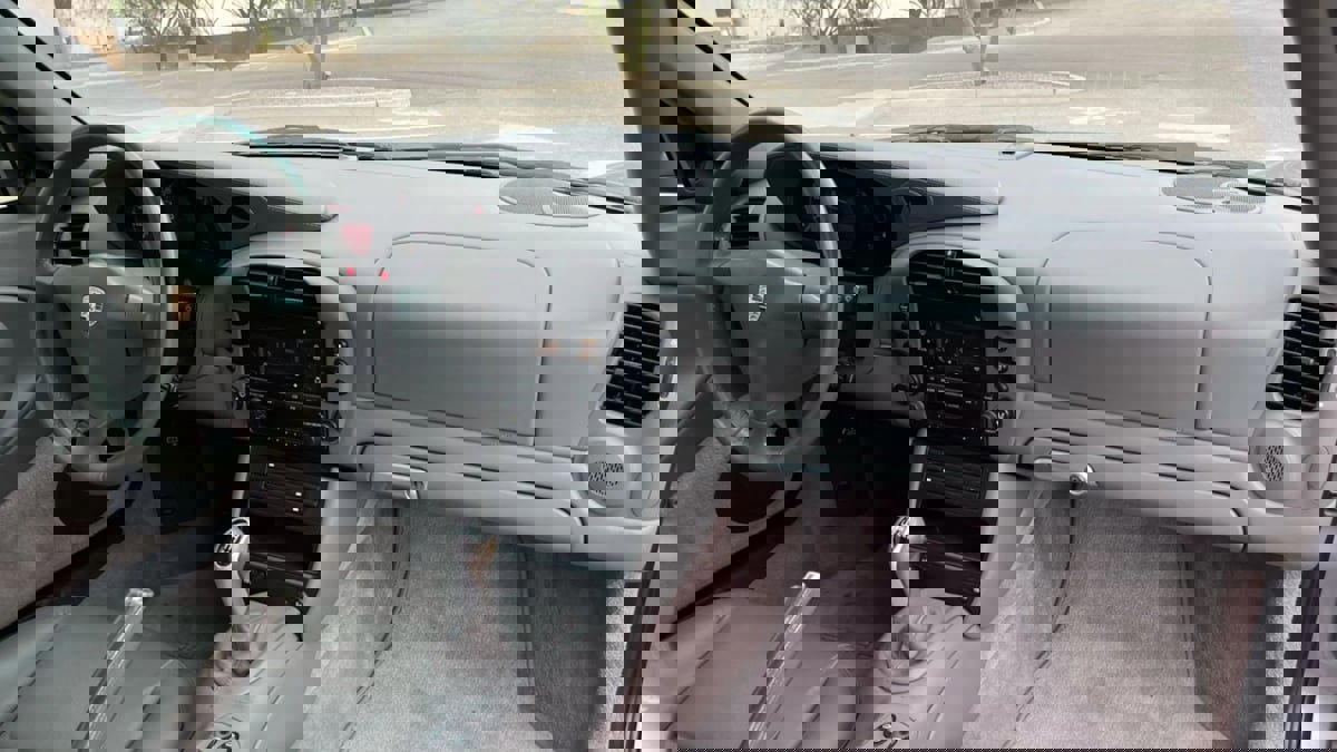 Used 2003 Porsche 911 GT3 RS image 33