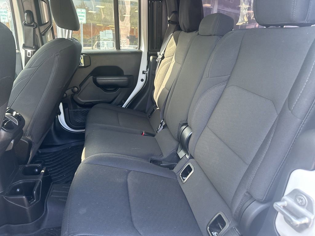Used 2023 Jeep Gladiator Sport AWD/4WD image 13