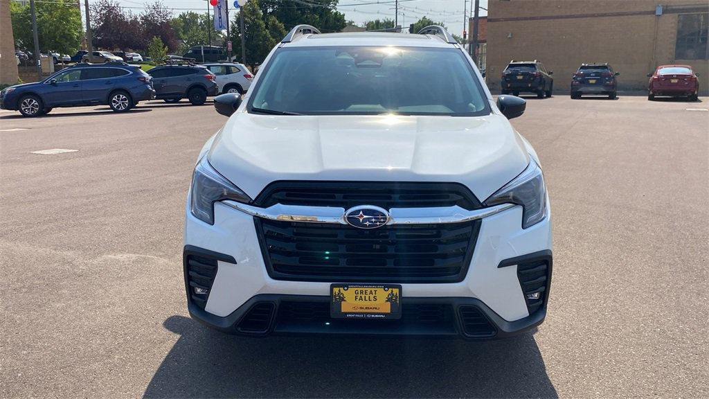 New 2025 Subaru Ascent Limited image 2