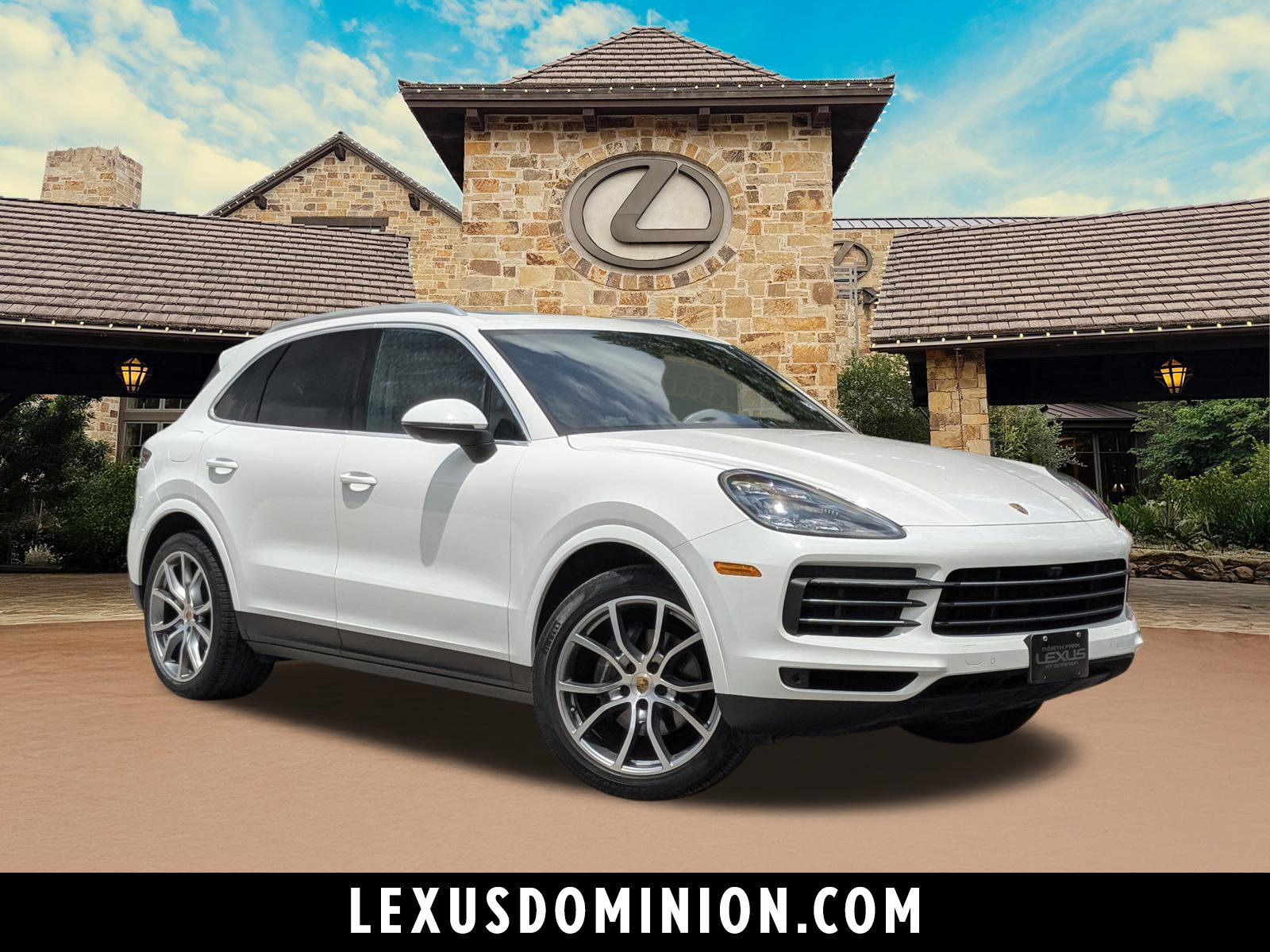 Used 2020 Porsche Cayenne AWD/4WD image 1