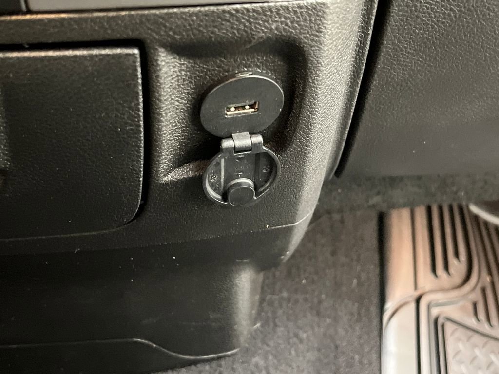 Used 2024 RAM 1500 Classic SLT image 41