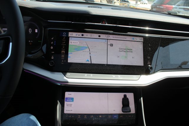 Used 2024 Jeep Wagoneer Launch Edition image 4