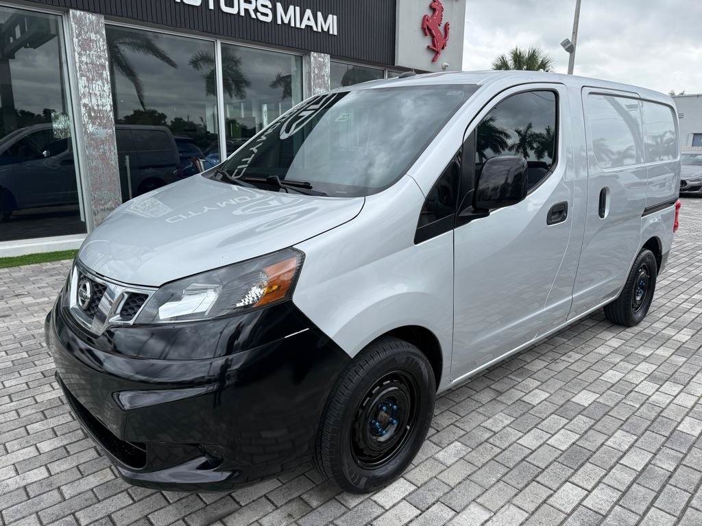 Used 2015 Nissan NV200 SV w/ Technology Package FWD image 3