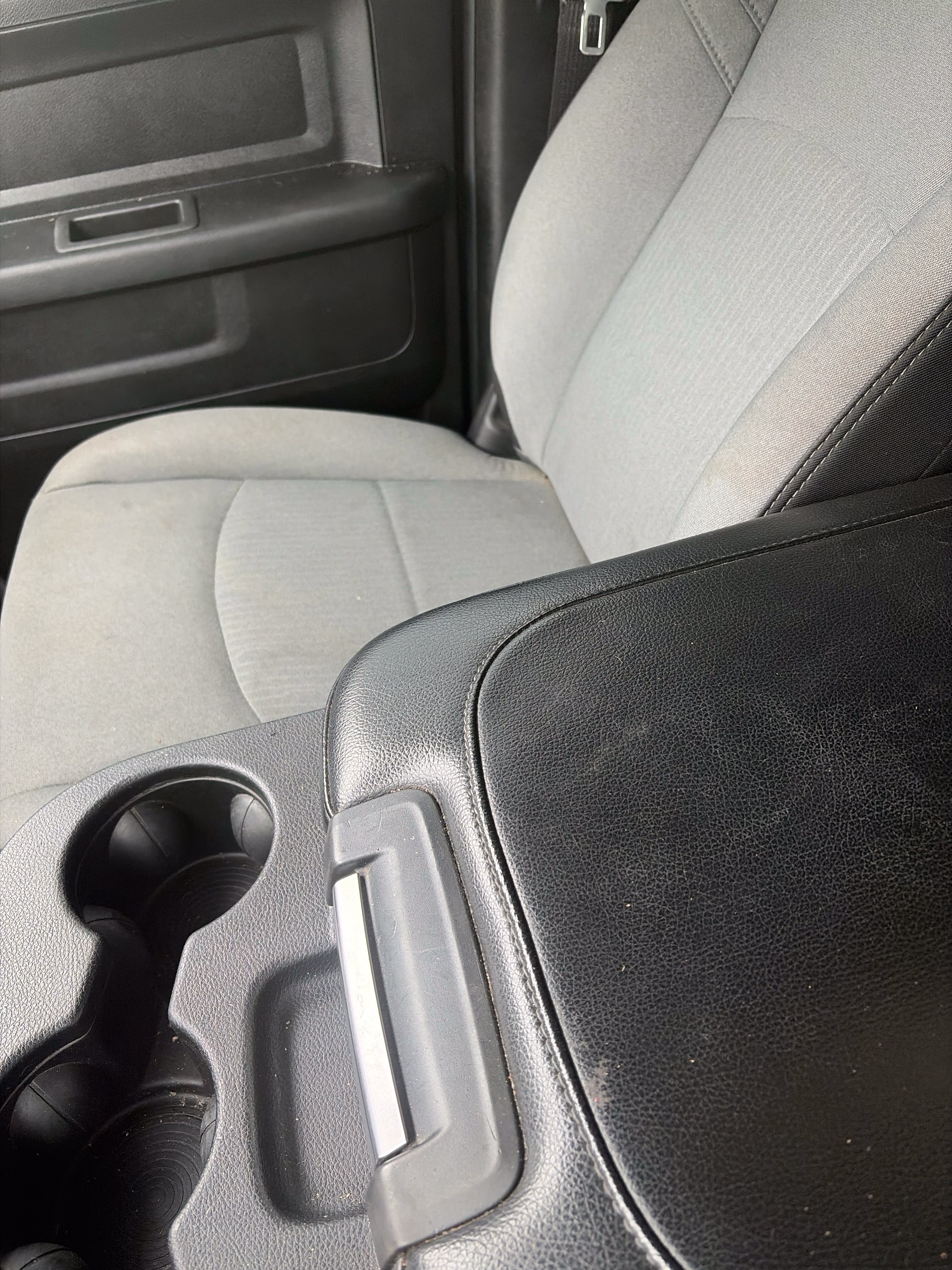 Used 2022 RAM 2500 Tradesman w/ Safety Group AWD/4WD image 16